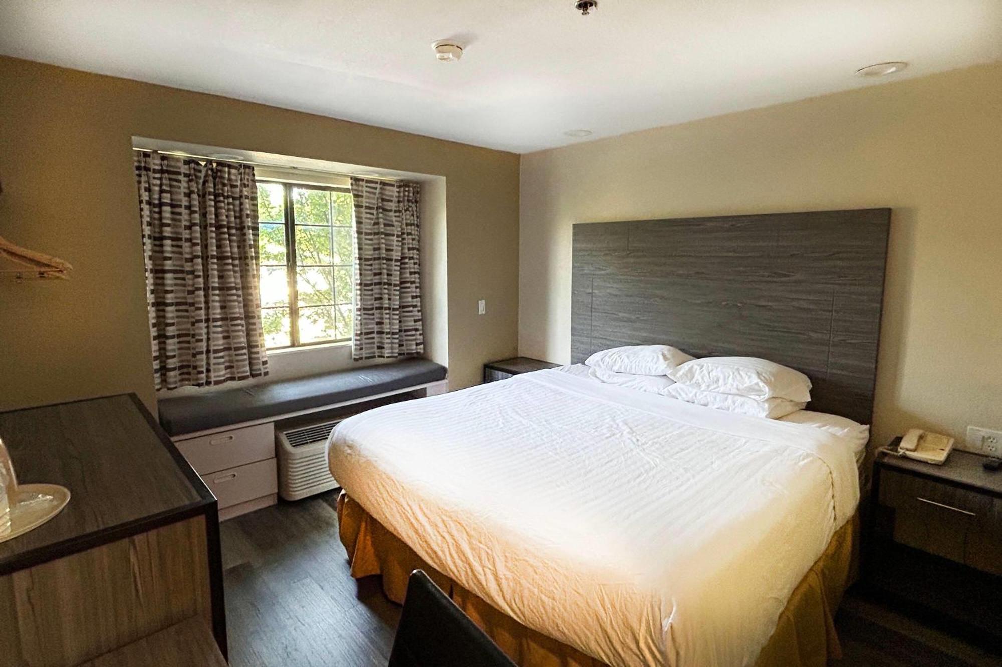 Travelodge By Wyndham Arlington/Dallas Area Экстерьер фото